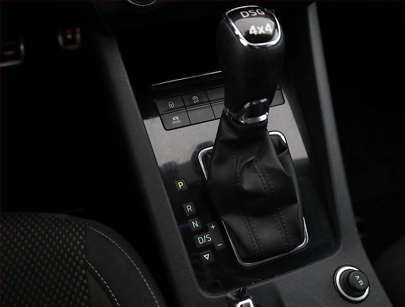 Škoda Octavia (2018) Scout 1.8 TSI, 4X4, Automat - fotka 15 z 20