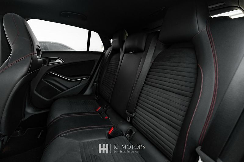 Mercedes-Benz CLA (2018) 220d SB 4Matic AMG - fotka 25 z 49