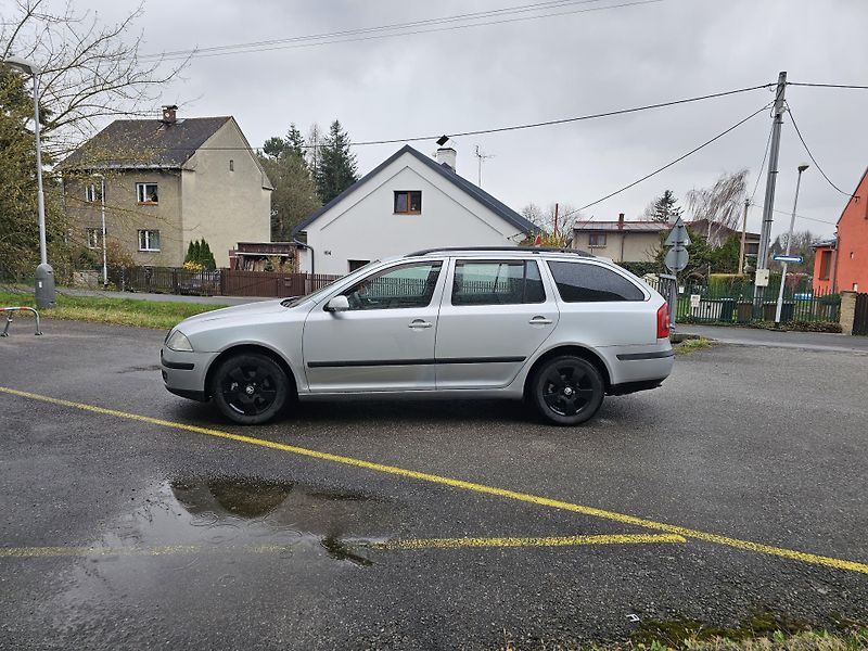 Škoda Octavia (2008) 2 1.9TDI - VERZE BEZ DPF - fotka 2 z 16