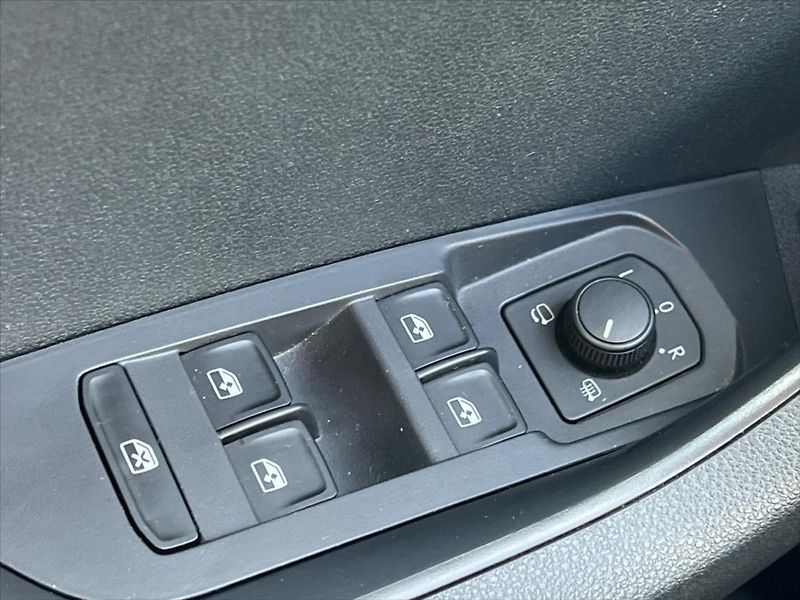Škoda Karoq 2,0 TDi 85kW STYLE - fotka 20 z 26