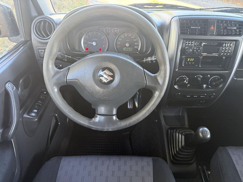 Suzuki Jimny 1,3i 4x4 TAŽNÉ SERVISKA - fotka 15 z 20