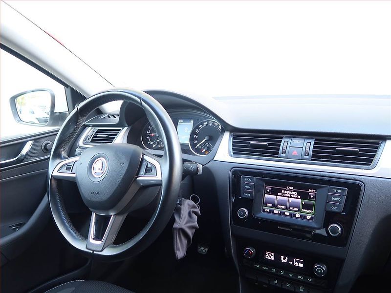 Škoda Rapid (2015) 1.6 TDI, Tempomat - fotka 7 z 16