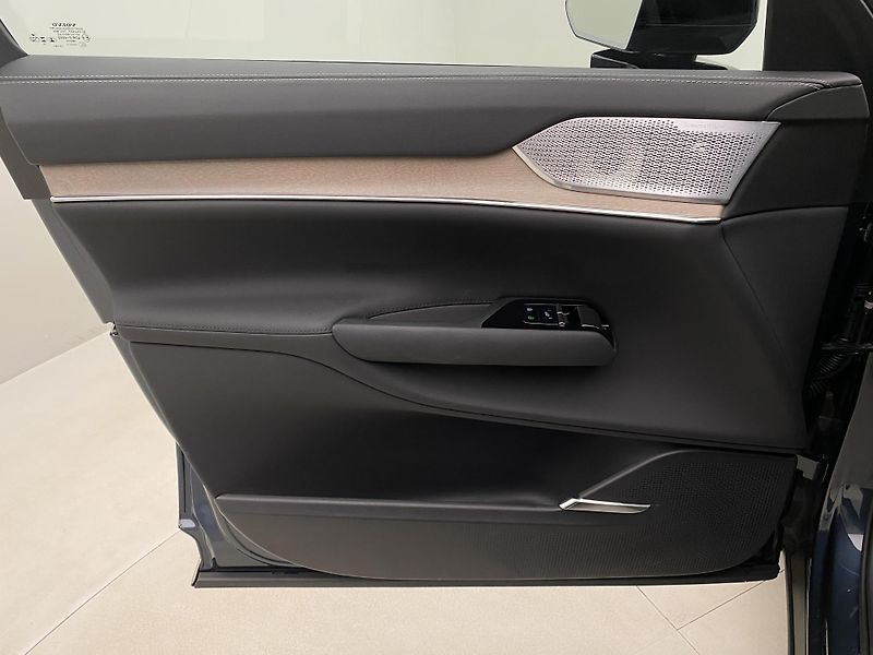 Volvo EX90 PURE ELECTRIC TWIN ULTRA B&W - fotka 7 z 63