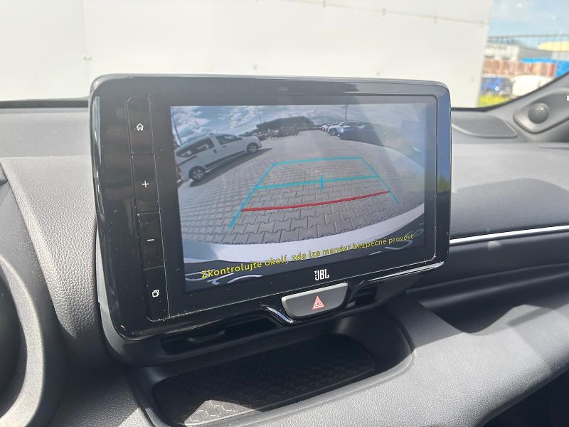 Toyota Yaris 1.5 HSD e-CVT Selection Style - fotka 19 z 28