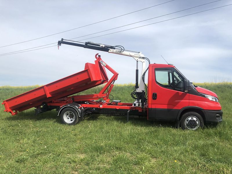 Iveco Daily (2020) 50C16 3.0TD nosič +HR 1.6t N1B - fotka 1 z 14