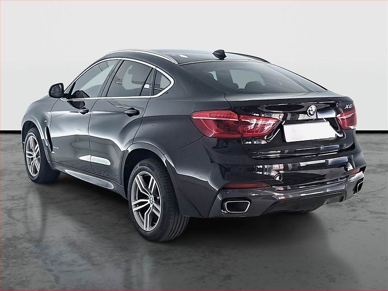 BMW X6 (2017) M Paket xDrive40d - fotka 4 z 20