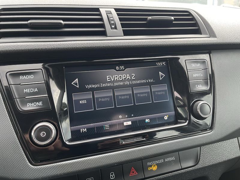 Škoda Fabia 1.0 TSi 70 kW NEHAVAR-DPH-ČR ! - fotka 22 z 25