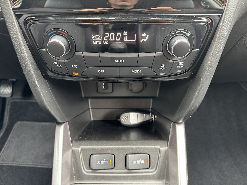 Suzuki Vitara (2020) 1.4i BoosterJet AllGrip LED - fotka 10 z 49