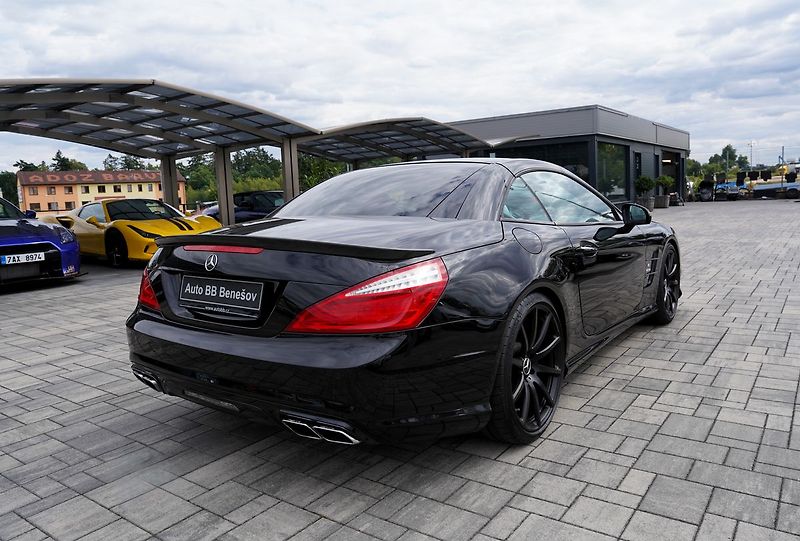 Mercedes-Benz SL 63 AMG Performance/ČR/570PS - fotka 6 z 50
