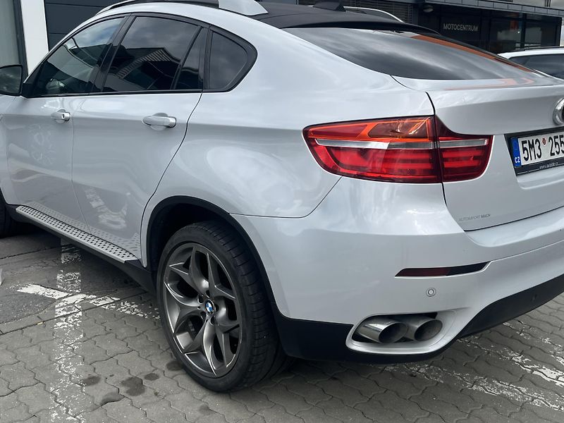 BMW X6 (2013) M50D - fotka 6 z 20
