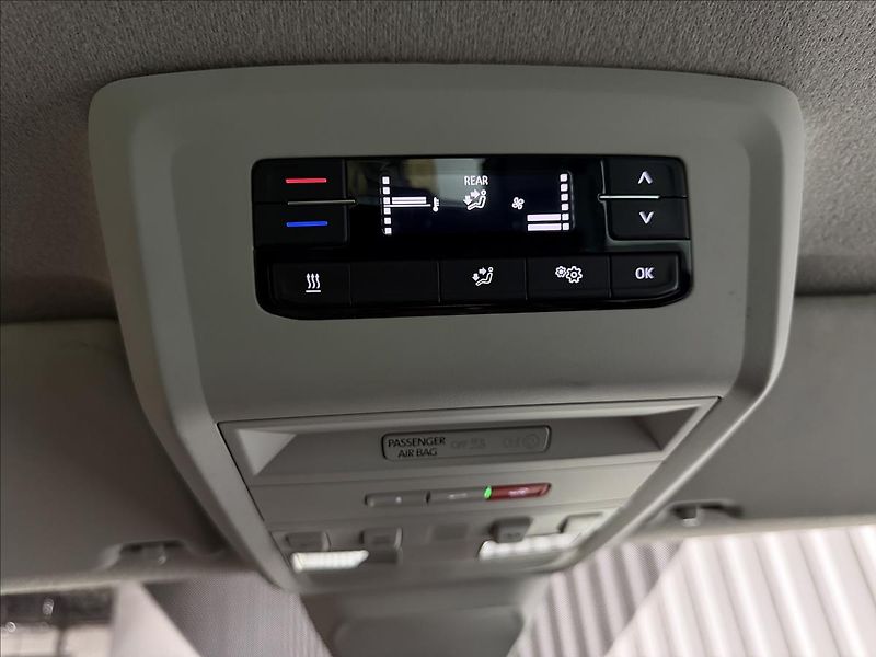 Volkswagen Transporter 2.0TDI 146kW DSG 4MOTION LONG - fotka 26 z 40