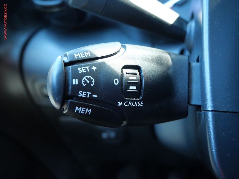 Citroën C3 Aircross (2020) 1.2PT, Shine, navi - fotka 15 z 19