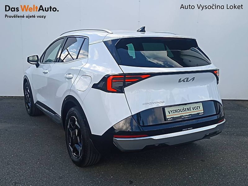 Kia Sportage (2025) 1.6 T-GDI TOP 7DCT - fotka 27 z 35