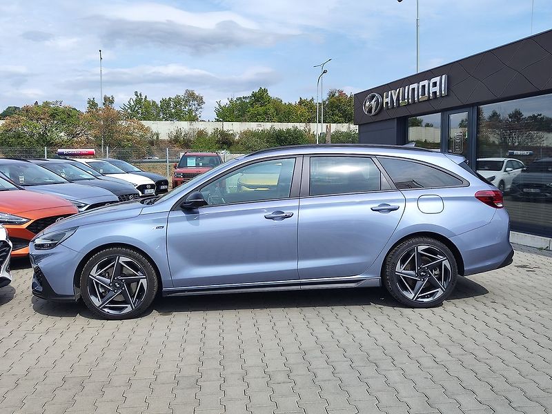 Hyundai i30 1.5 T-GDI/103kW N-Line DCT - fotka 8 z 32