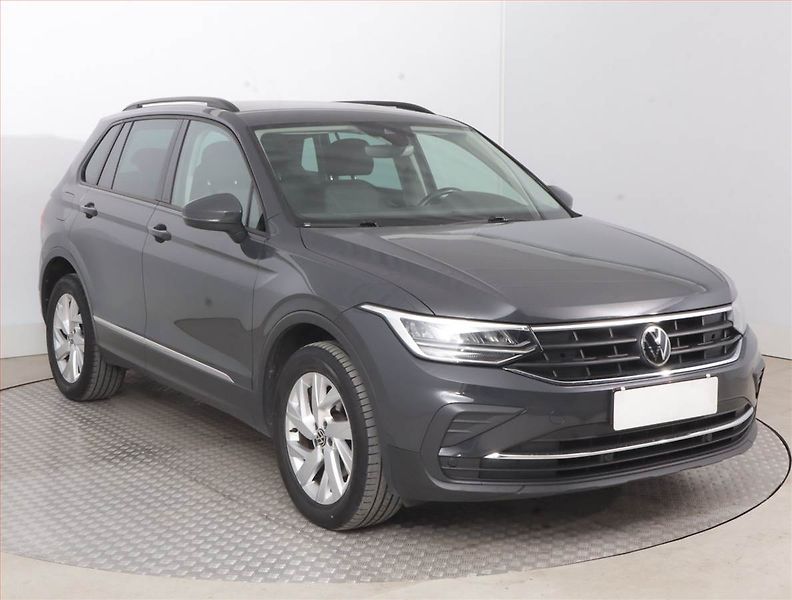 Volkswagen Tiguan (2022) Life 2.0 TDI - fotografie inzerátu
