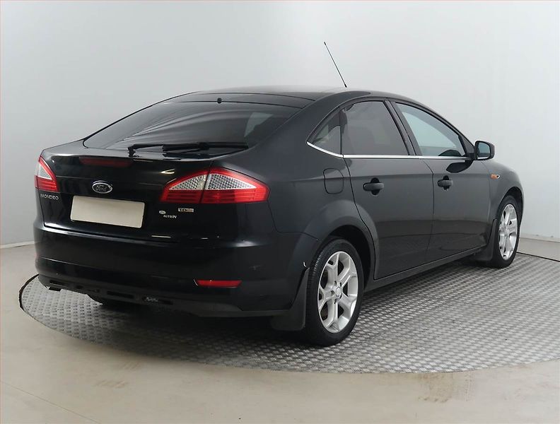 Ford Mondeo (2011) Titanium 2.0 TDCi, po STK - fotka 5 z 15