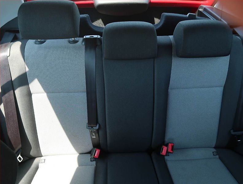 Škoda Fabia (2012) 1.2 12V, Serv.kniha - fotka 10 z 14