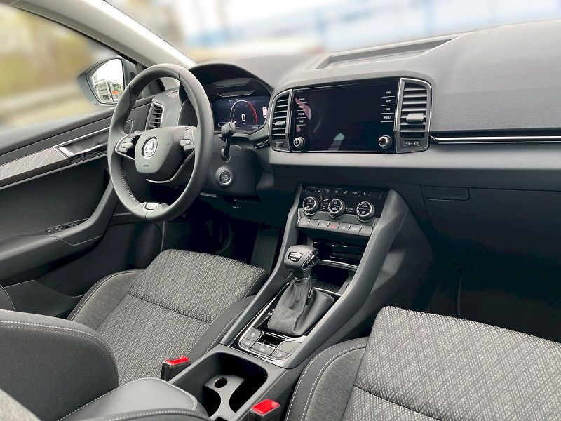 Škoda Karoq (2024) Top Selection 2.0 TDI 110 kW 4 - fotka 23 z 34