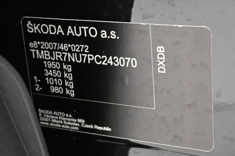 Škoda Karoq 1,5 TSI 110 kW STYLE Záruka až - fotka 12 z 30