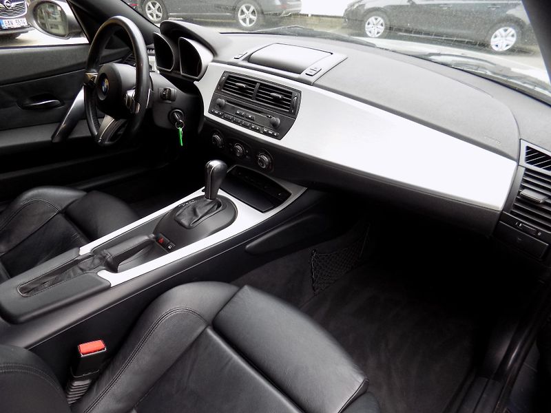 BMW Z4 (2007) 3.0 SI - fotka 13 z 14
