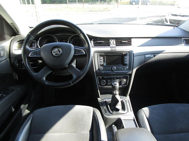 Škoda Superb 1,6TDI-77KW-NOVÝ OLEJ - fotka 7 z 20