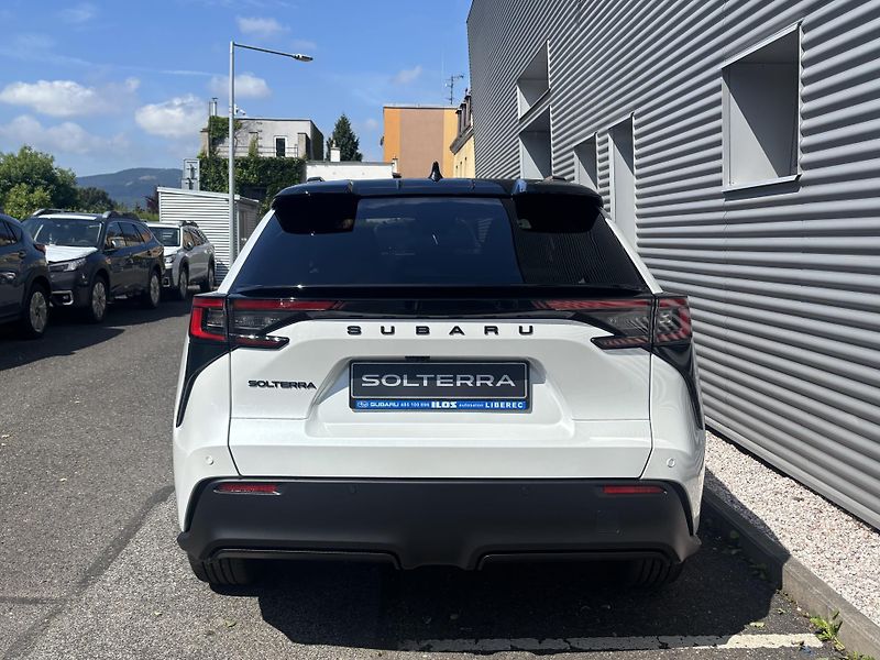 Subaru Solterra (2026) Touring 73 kWh AWD 252 kW - fotka 12 z 74