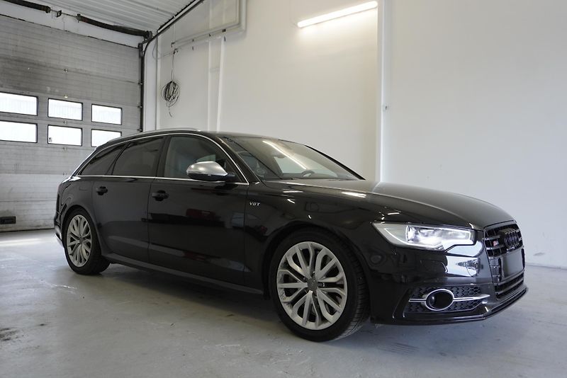 Audi S6 4.0 V8 TFSI 309kW QUATTRO  - fotka 3 z 29
