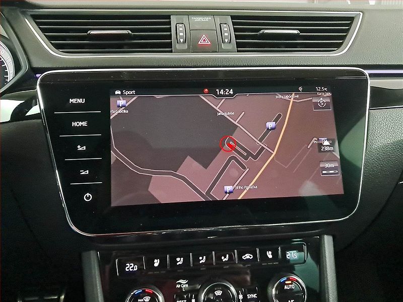 Škoda Superb (2018) Laurin&Klement 2.0 TDI - fotka 22 z 27