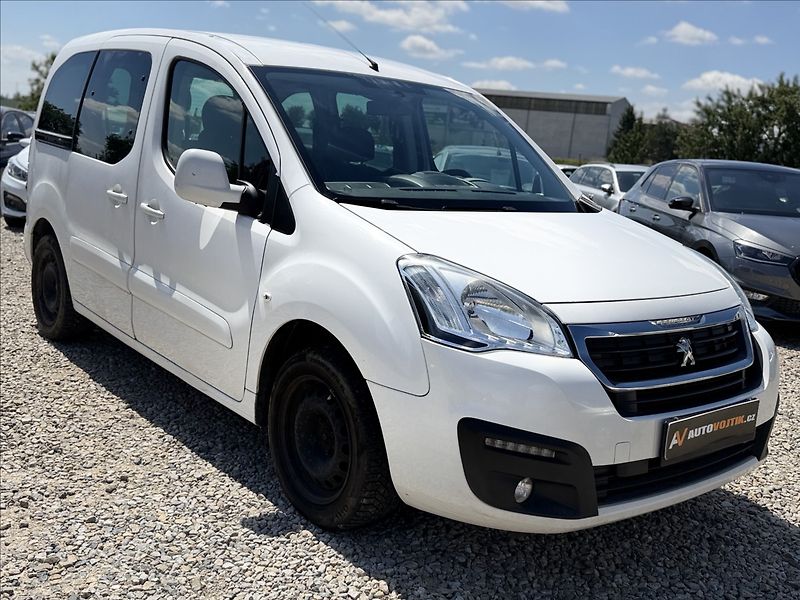 Peugeot Partner 1,6 HDI KLIMA TAŽNÉ - fotka 3 z 24