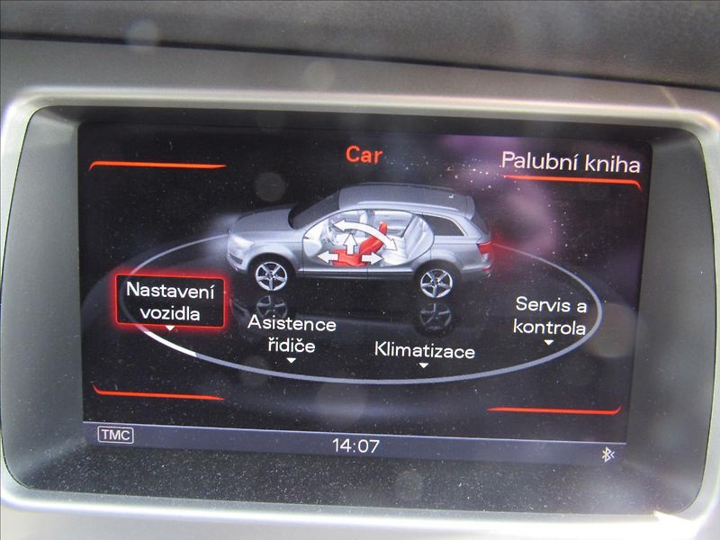 Audi Q7 3,0 TDi 180kW Quattro S-Line - fotka 15 z 30