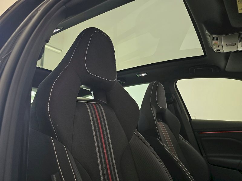 Škoda Scala (2025) 1.5TSi 110kW DSG MONTE CARLO T - fotka 30 z 35