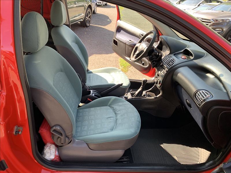 Peugeot 206 1,1 i,ČR - fotka 14 z 16