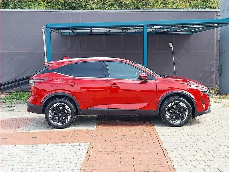Nissan Qashqai (2025) N-Connecta 1.3 DIG-T MHEV - fotka 6 z 18