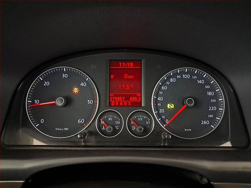 Volkswagen Touran (2006) 1.9 TDI, Automat, 7 míst - fotka 11 z 18