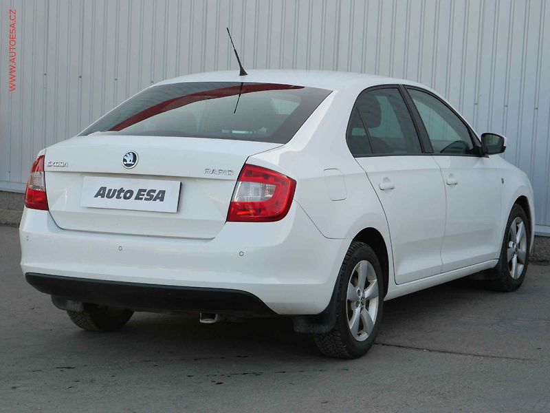 Škoda Rapid (2015) 1.2TSi, ČR, Ambition Fresh - fotka 4 z 18