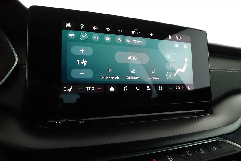 Škoda Octavia (2025) Sportline 1.5 eTSI mHEV - fotka 14 z 24