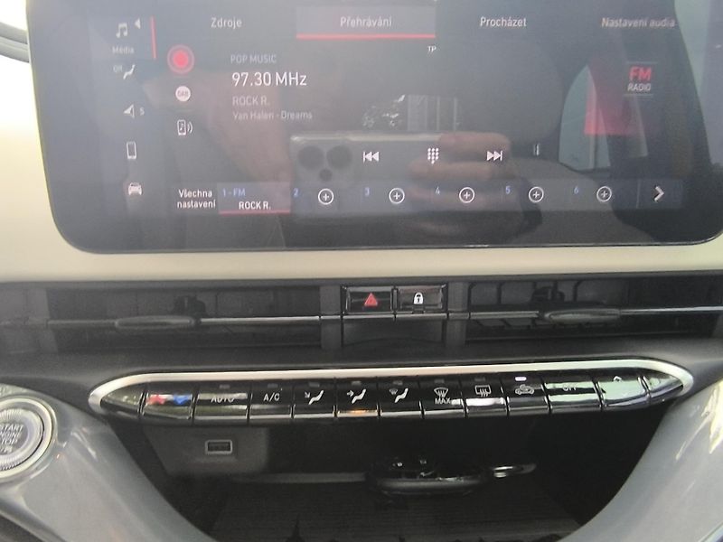 Fiat 500 (2026) Hybrid La Prima 1.0 BSG - fotka 24 z 39