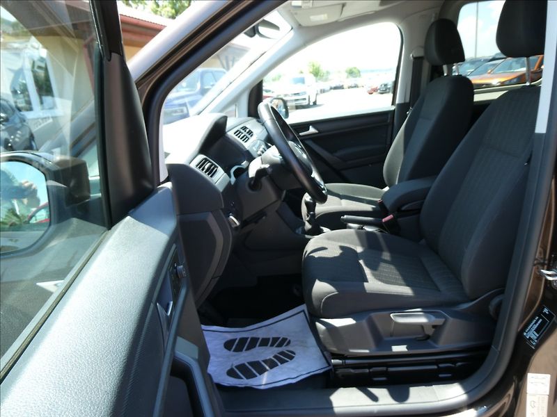 Volkswagen Caddy 1,4 TSi 92kW webasto, serviska - fotka 19 z 44