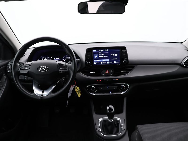 Hyundai i30 1,5 T-GDI Mild Hyb Comfort kom - fotka 21 z 28