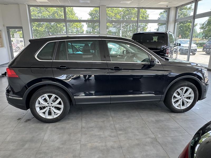 Volkswagen Tiguan (2016) 2,0TSi DSG 4x4 HIGHLINE TAŽNÉ - fotka 9 z 22