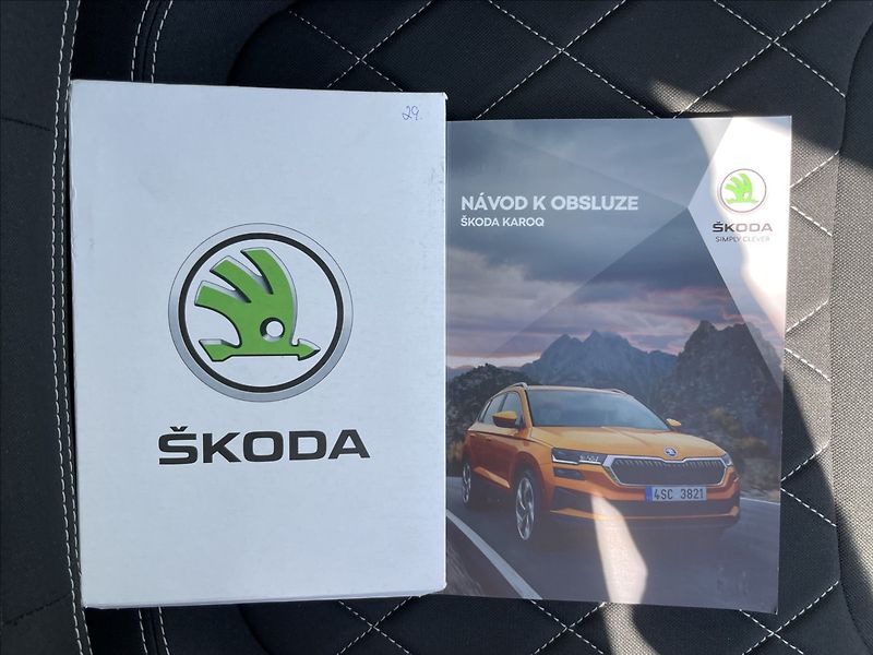 Škoda Karoq 1,5 TSI Sportline Plus DSG - fotka 20 z 24
