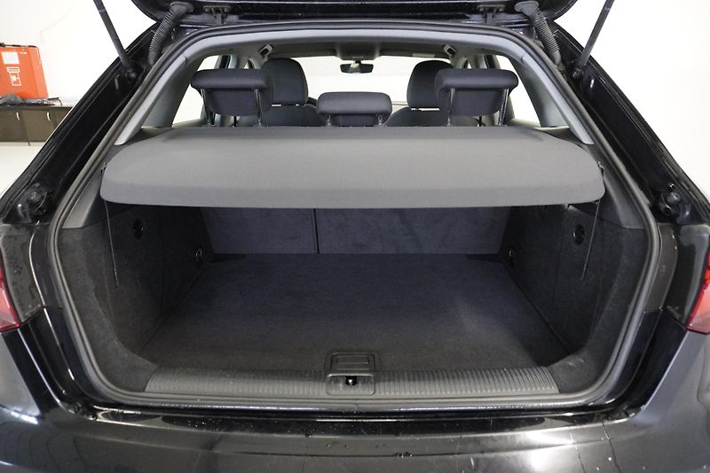 Audi A3 2.0 TFSi 140 kW SPORTBACK  DSG - fotka 11 z 29