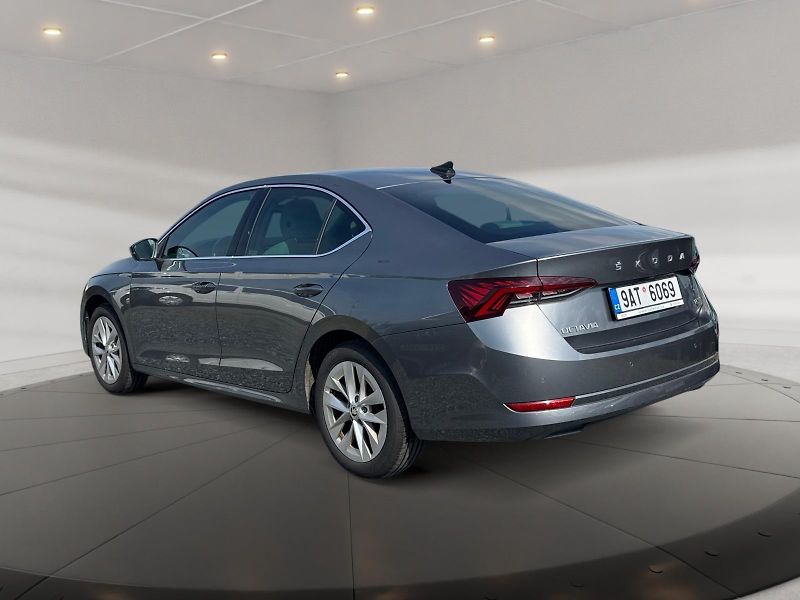 Škoda Octavia (2023) STYLE 1.5e-TEC 110kW DSG CZ - fotka 4 z 11