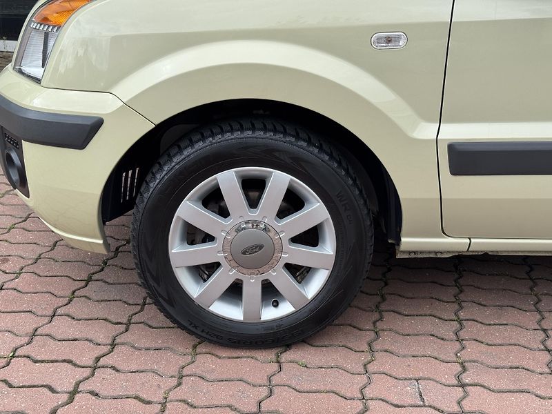 Ford Fusion (2009) 1.4i 59kW - fotka 9 z 22