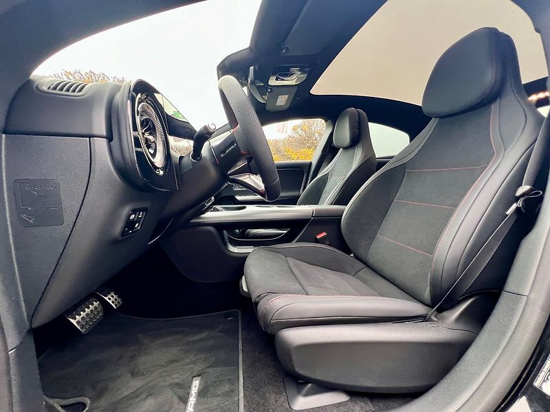 Mercedes-Benz CLA (2025) 250+ EQ Linie AMG Plus - fotka 11 z 27