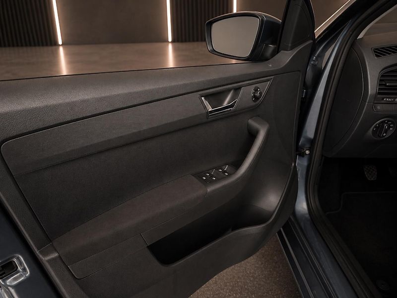 Škoda Fabia (2019) 1.OTSi*81kW*56tkm*Klima*R15 - fotka 10 z 12