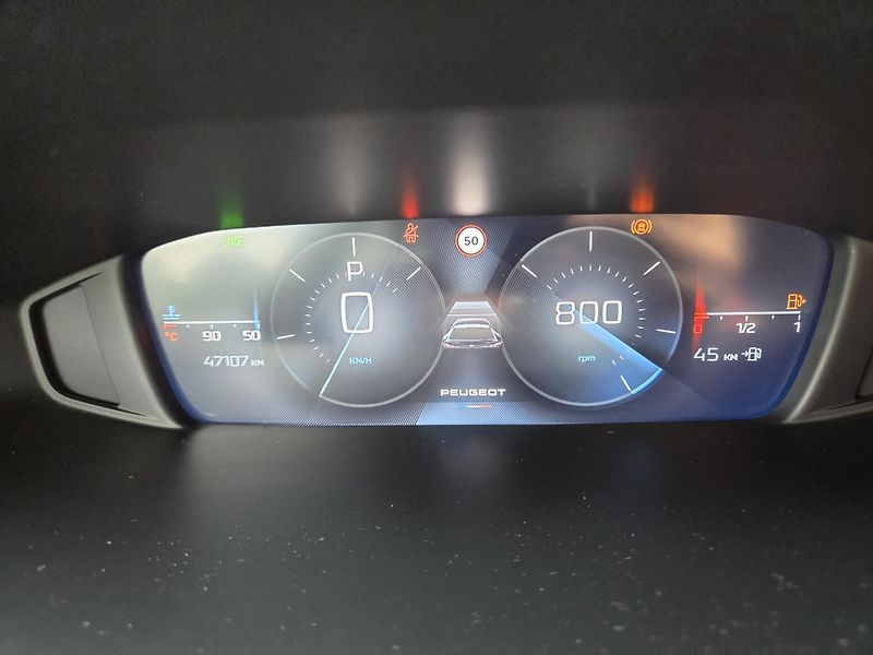Peugeot 408 (2024) 1.2 PT 130 ALLURE EAT8 - fotka 15 z 29