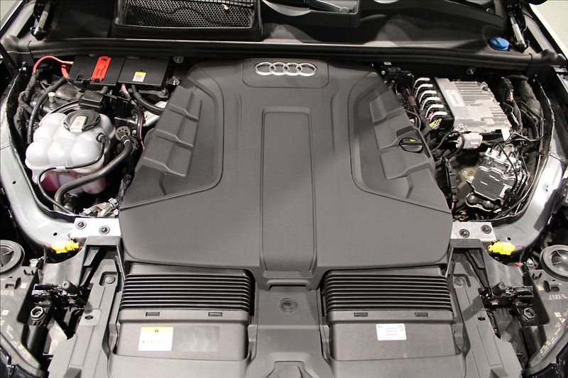 Audi Q7 3,0 TDI Quattro S-Line - fotka 8 z 35