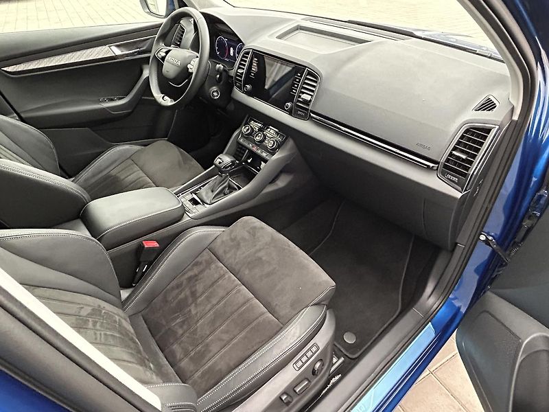 Škoda Karoq 1.5 TSI Top selection - fotka 10 z 28