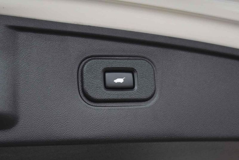 Tentokrát jsem otestoval dvanáctiletý kombík Honda Accord